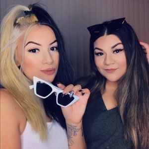 Meet your Posher, Emily vanessa